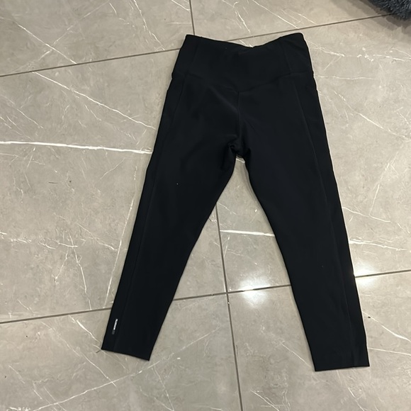 Mondetta Black Capri High-Waisted Leggins - Size XS - Excellent Condition - Picture 6 of 7
